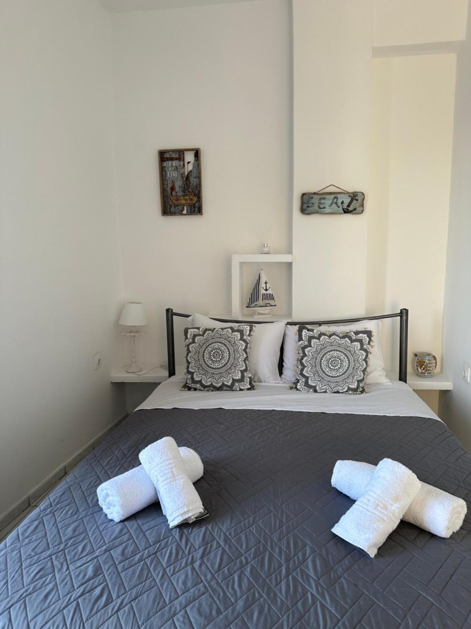 Nicole Rooms Santorini Vóthon Buitenkant foto