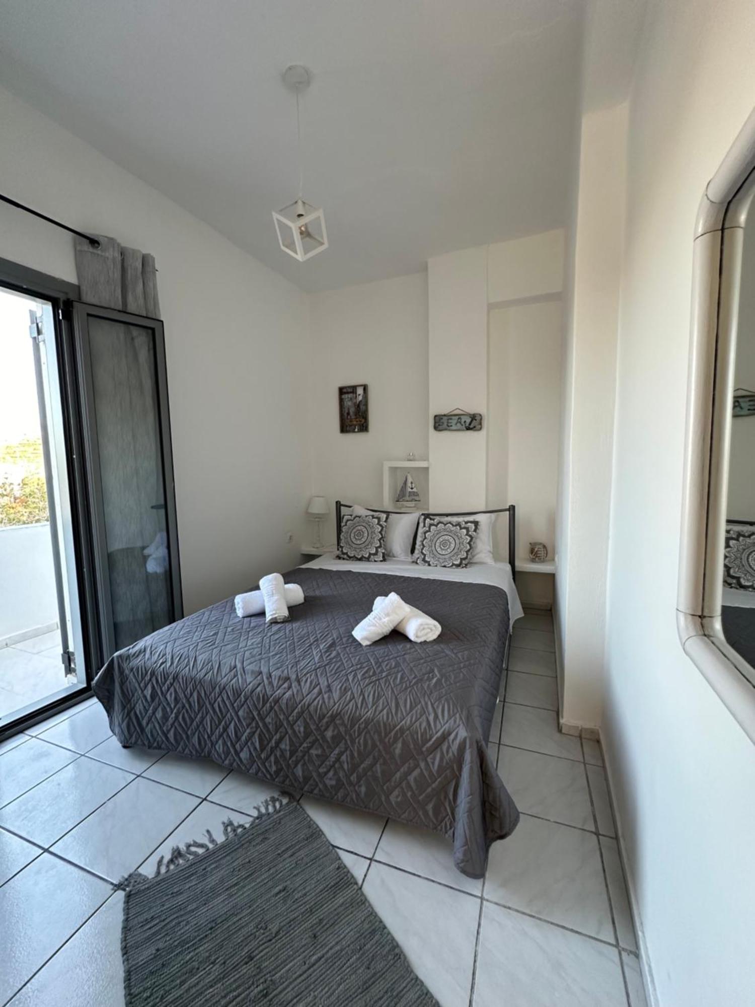 Nicole Rooms Santorini Vóthon Buitenkant foto