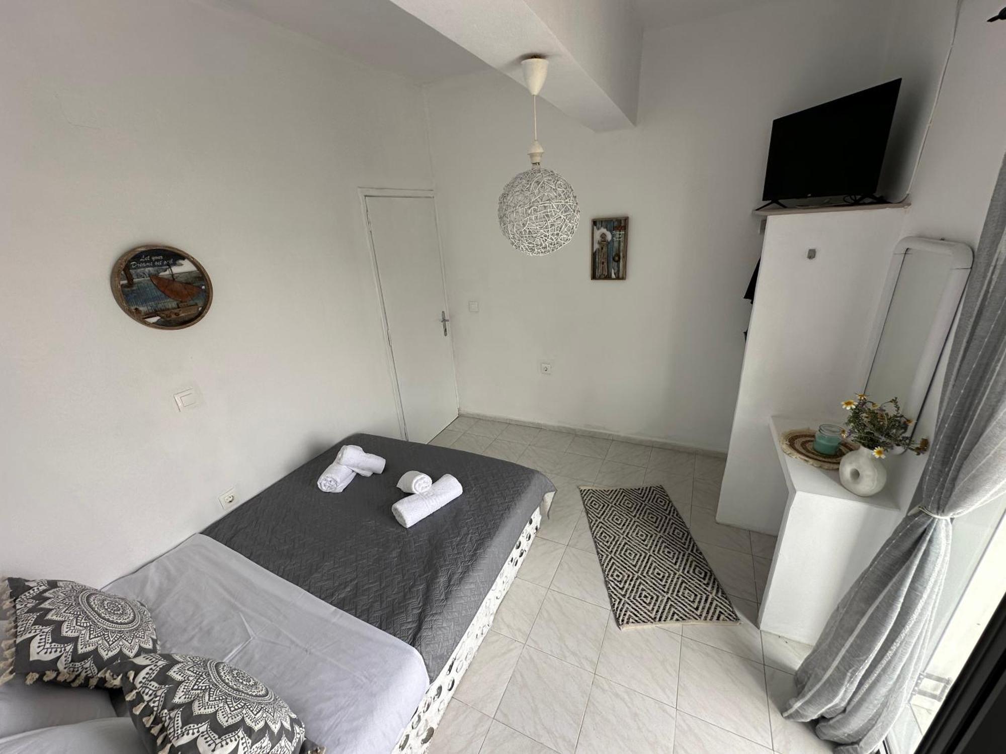Nicole Rooms Santorini Vóthon Buitenkant foto